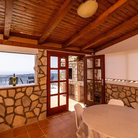 Kate Dubravica By Guide Dubrovnik