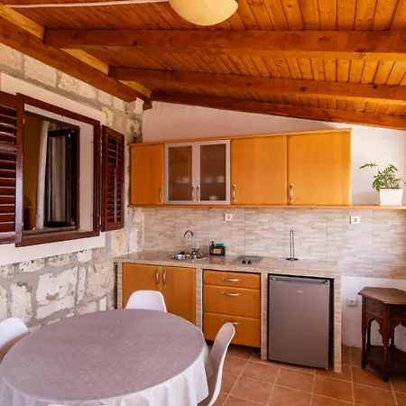 Vila Kate Dubravica By Guide *